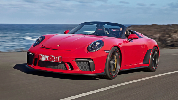 Отрываемся на Porsche GT3 серии 992 от Каймана GT4 c PDK Отрываемся на Porsche GT3 серии 992 от Каймана GT4 c PDK