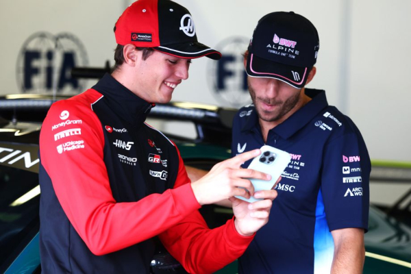 Рейтинг пилотов Ф-1 сезона-2025: Сайнс, Берман, Хаджар, Пиастри, Норрис, Леклер, Расселл, Ферстаппен