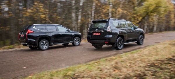 Обгоняем Pajero Sport на рамнике Toyota Land Cruiser Prado Обгоняем Pajero Sport на рамнике Toyota Land Cruiser Prado