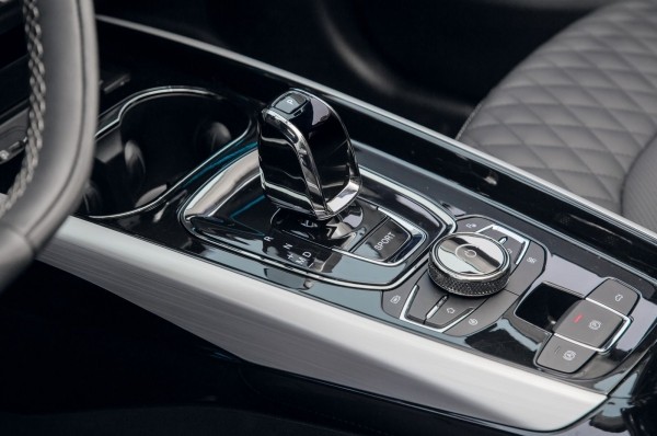 Зажигание автоматически обнуляться: первый тест-драйв Chery Cheryexeed TXL Зажигание автоматически обнуляться: первый тест-драйв Chery Cheryexeed TXL