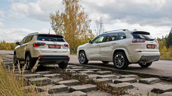 Прикрываем Jeep Compass обновлённым Cherokee Прикрываем Jeep Compass обновлённым Cherokee