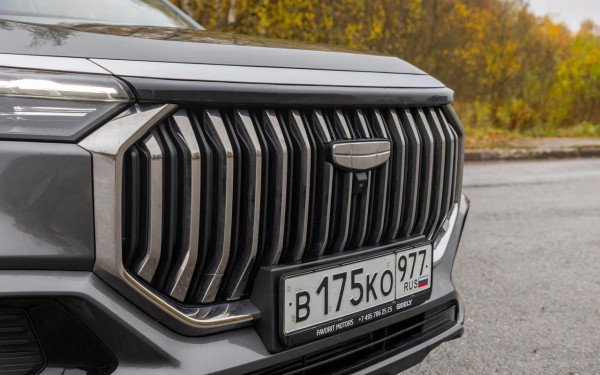 
            Одинаково разные. Мы сравнили Geely Okavango и Jetta VS7
        