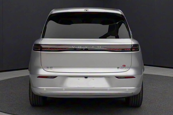 Voyah Taishan 8: младший брат флагманского кроссовера Voyah Taishan 8: младший брат флагманского кроссовера