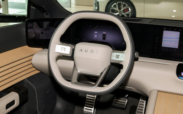 
            Новый AUDI без колец появился в России. Мы узнали цену и характеристики
        