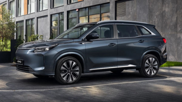 Гибридный кроссовер Evolute i-Space: скоро с полным приводом