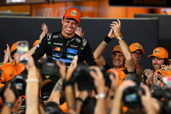 Опрос для болельщиков: кто из чемпионов Формулы-1 меньше всего заслужил титул Опрос для болельщиков: кто из чемпионов Формулы-1 меньше всего заслужил титул