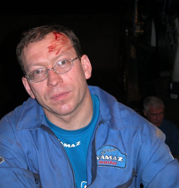 Юбилейное интервью со знаменитым штурманом КАМАЗ-мастер Айдаром Беляевым — истории с Дакара, биография, байки, фото Юбилейное интервью со знаменитым штурманом КАМАЗ-мастер Айдаром Беляевым — истории с Дакара, биография, байки, фото