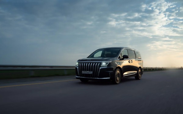 Хочет быть премиальнее. Тест китайского вэна JAC RF8 российской сборки
Хочет быть премиальнее. Тест китайского вэна JAC RF8 российской сборки