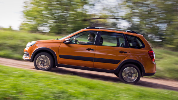 Подбираем оптимальный универсал Lada Granta Cross