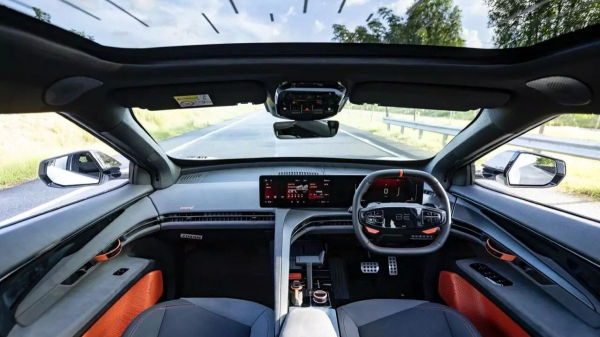 Особый кроссовер Mahindra BE 6 посвятили гонкам Формулы-Е Особый кроссовер Mahindra BE 6 посвятили гонкам Формулы-Е