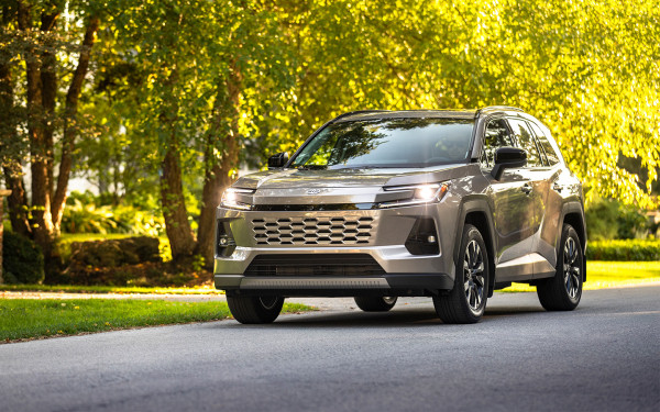 Стартовали продажи нового Toyota RAV4. Мы узнали цены и комплектации
Стартовали продажи нового Toyota RAV4. Мы узнали цены и комплектации