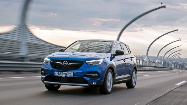 Верим во всё немецкое с кроссовером Opel Grandland X Верим во всё немецкое с кроссовером Opel Grandland X