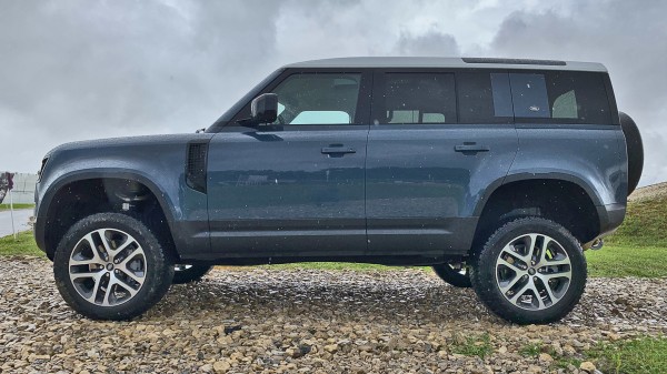Привлекаем Драйв2 к разговору про Land Rover Defender 110 Привлекаем Драйв2 к разговору про Land Rover Defender 110