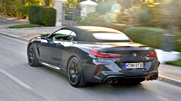 Разгоняем тормозами купе и кабриолет BMW M8 Competition Разгоняем тормозами купе и кабриолет BMW M8 Competition