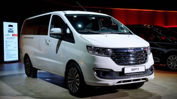 Представлен микроавтобус Sollers SF1 Представлен микроавтобус Sollers SF1