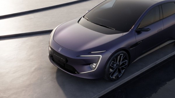 До России добрался седан Avatr 12: версии и цены