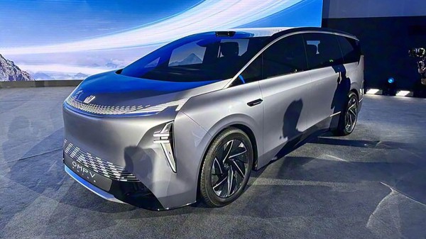 Минивэн Buick Electra Encasa дебютировал в Китае Минивэн Buick Electra Encasa дебютировал в Китае