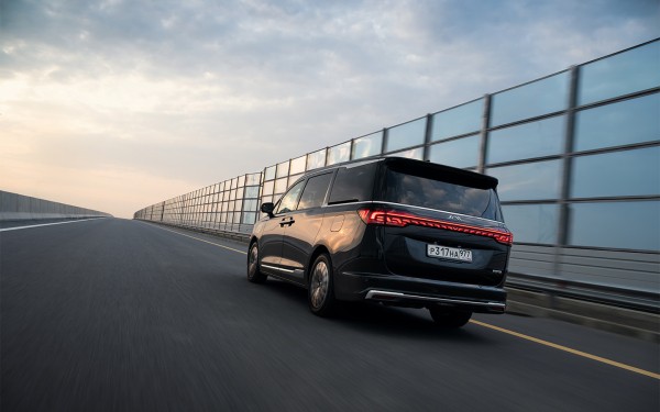 Хочет быть премиальнее. Тест китайского вэна JAC RF8 российской сборки
Хочет быть премиальнее. Тест китайского вэна JAC RF8 российской сборки