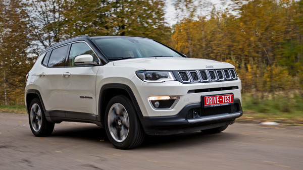 Прикрываем Jeep Compass обновлённым Cherokee Прикрываем Jeep Compass обновлённым Cherokee