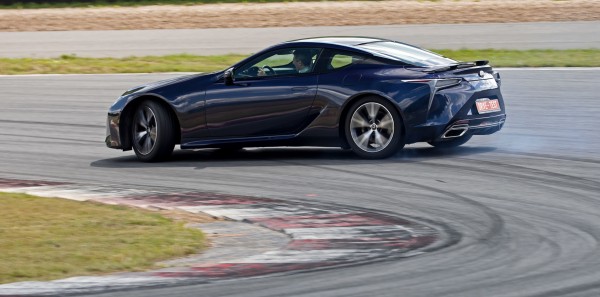 Удваиваем ставку на&nbsp;Lexus LC 500 в&nbsp;поисках удачной комбинации