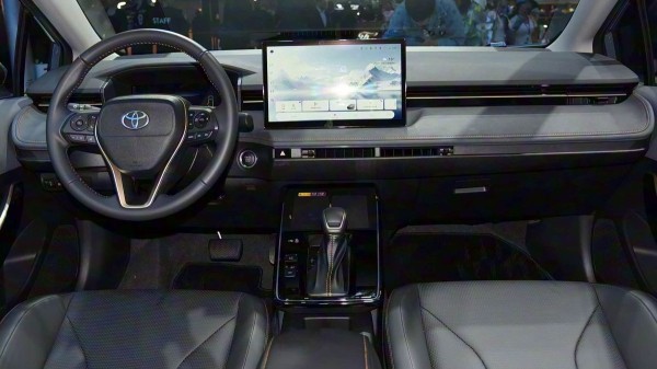 Обновленная Toyota Corolla: версии для Европы и Китая Обновленная Toyota Corolla: версии для Европы и Китая