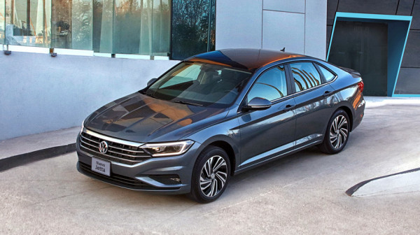 Уличаем седан Volkswagen Jetta в&nbsp;излишней консервативности