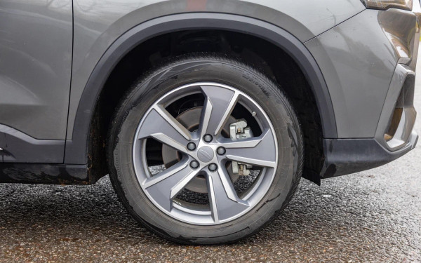 
            Одинаково разные. Мы сравнили Geely Okavango и Jetta VS7
        