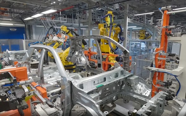 Как собирают кроссоверы Tenet на экс-заводе VW в России. Это надо видеть
Как собирают кроссоверы Tenet на экс-заводе VW в России. Это надо видеть