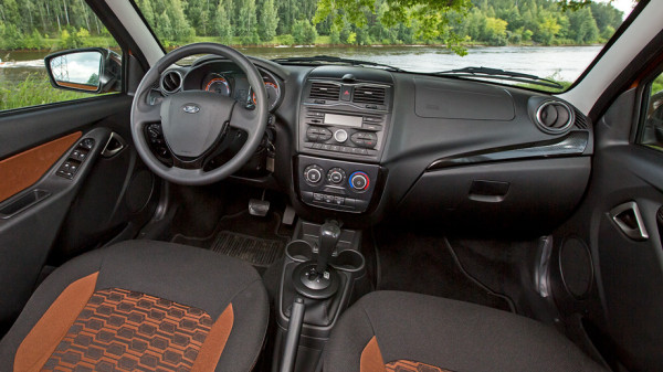 Подбираем оптимальный универсал Lada Granta Cross