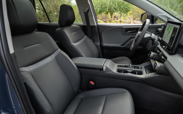 Стартовали продажи нового Toyota RAV4. Мы узнали цены и комплектации
Стартовали продажи нового Toyota RAV4. Мы узнали цены и комплектации