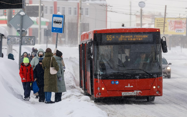 
            &laquo;Противоречит ПДД&raquo;: юристы&nbsp;&mdash; о наказании за объезд автобуса по встречной
        