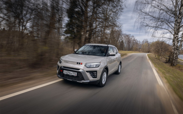 
            Старые песни. Мы поездили на корейском кроссовере KGM Tivoli
        