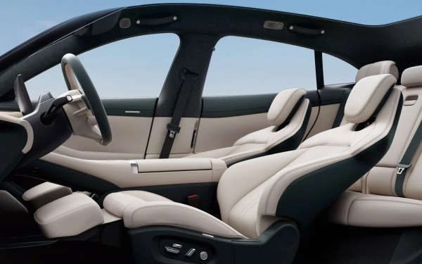 
            15 любопытных новинок на российском рынке в 2025 году. Не только из Китая
        