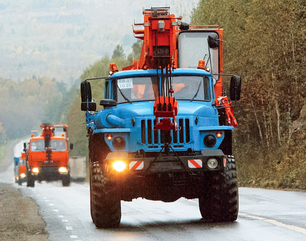 Нам — 35, а вас — с Новым годом! Нам — 35, а вас — с Новым годом!