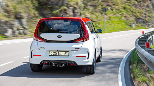 Подмечаем нерешённые проблемы нового кроссовера Kia Soul