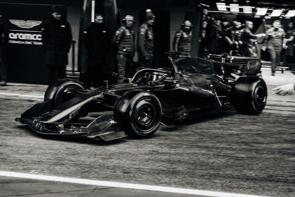 Тесты Формулы-1 в Барселоне: лучшее время у Феррари, больше всех проехал Мерседес Тесты Формулы-1 в Барселоне: лучшее время у Феррари, больше всех проехал Мерседес