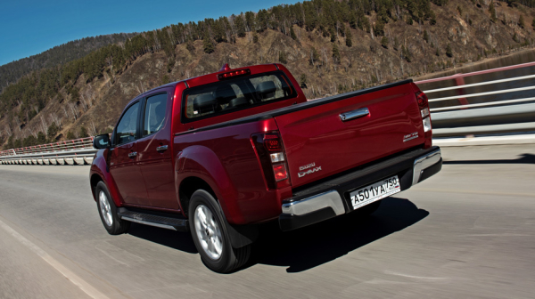 Не даём скучать обновлённому пикапу Isuzu D-Max c мотором 3.0