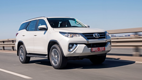 Прыгаем из&nbsp;бензинового рамника Toyota Fortuner в&nbsp;дизельный