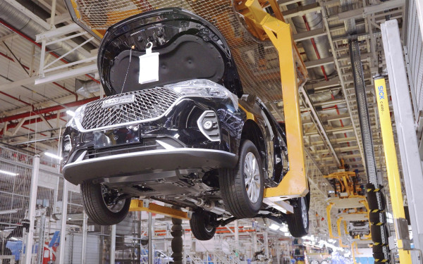 
            Семь главных трендов авторынка в 2025 году. Они понравятся не всем
        