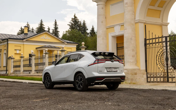 
            15 любопытных новинок на российском рынке в 2025 году. Не только из Китая
        