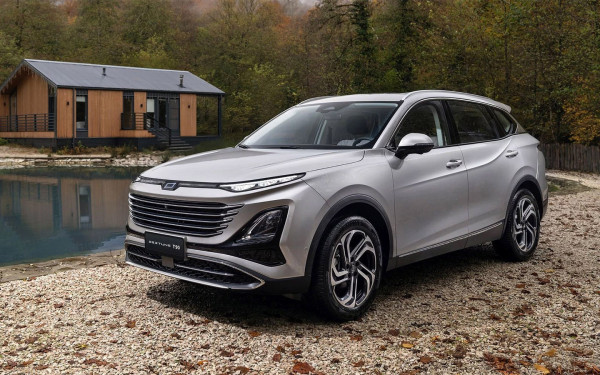 
            В России массово подорожали новые автомобили. Модели и цены января
        