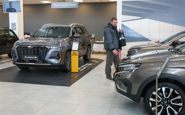 
            Россиянам массово отказывают в кредитах. Чем это грозит авторынку
        