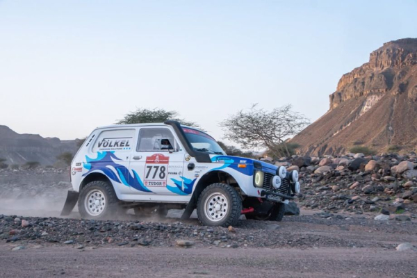Швейцарец и немец выступают на ралли Дакар-2026 на Ниве &mdash; почему выбрали машину, какие результаты, комментарии