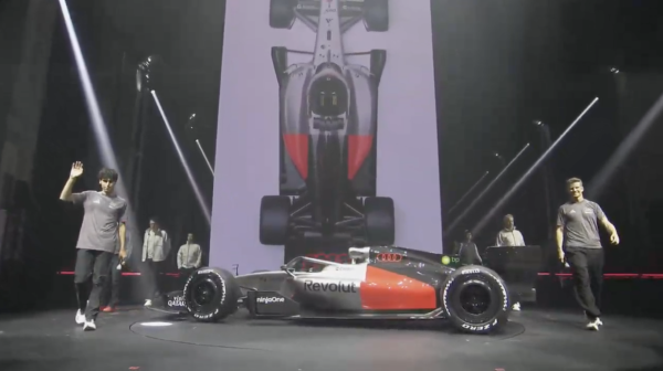 Презентация команды Формулы-1 Ауди перед сезоном-2026 &mdash; новая ливрея, фотографии, онлайн-трансляция