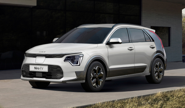 Показан обновленный паркетник Kia Niro