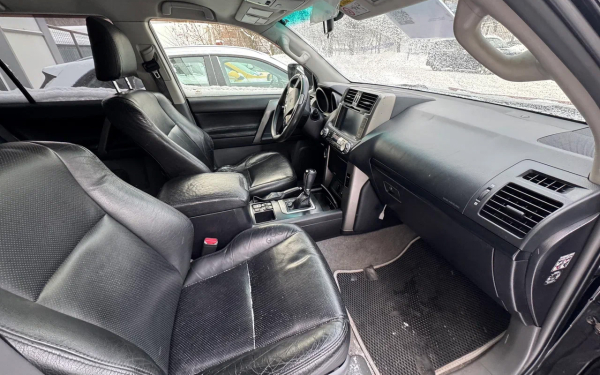 И бит, и крашен: как мы искали Land Cruiser Prado 150 по низу рынка
И бит, и крашен: как мы искали Land Cruiser Prado 150 по низу рынка