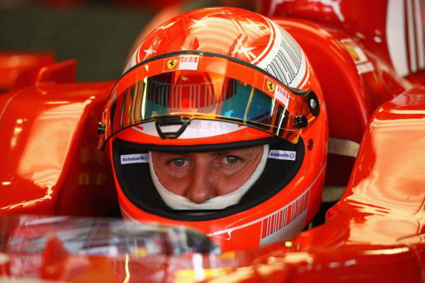 Михаэль Шумахер не прикован к постели и может перемещаться на инвалидной коляске &mdash; правда ли это, что пишут, состояние здоровья