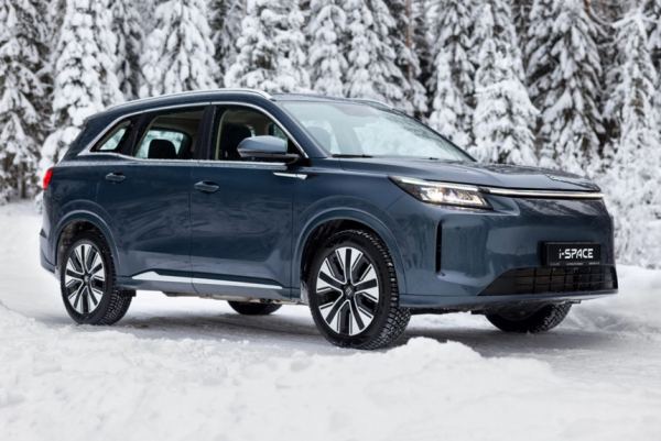 Полноприводный гибрид Evolute i-Space поступил в продажу