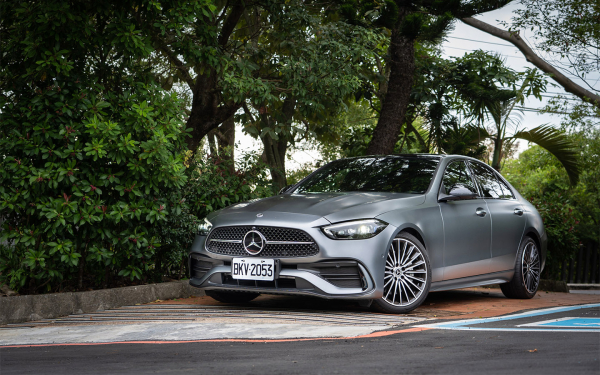 
            Эти модели Mercedes-Benz не попали под новый утильсбор. Топ-5 моделей
        