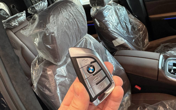 
            В России запустили сборку кроссоверов BMW. Что происходит
        